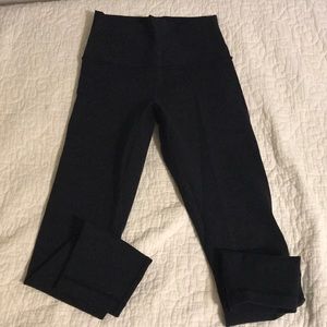 Lulu Lemon High Waisted Wonder-Unders cropped